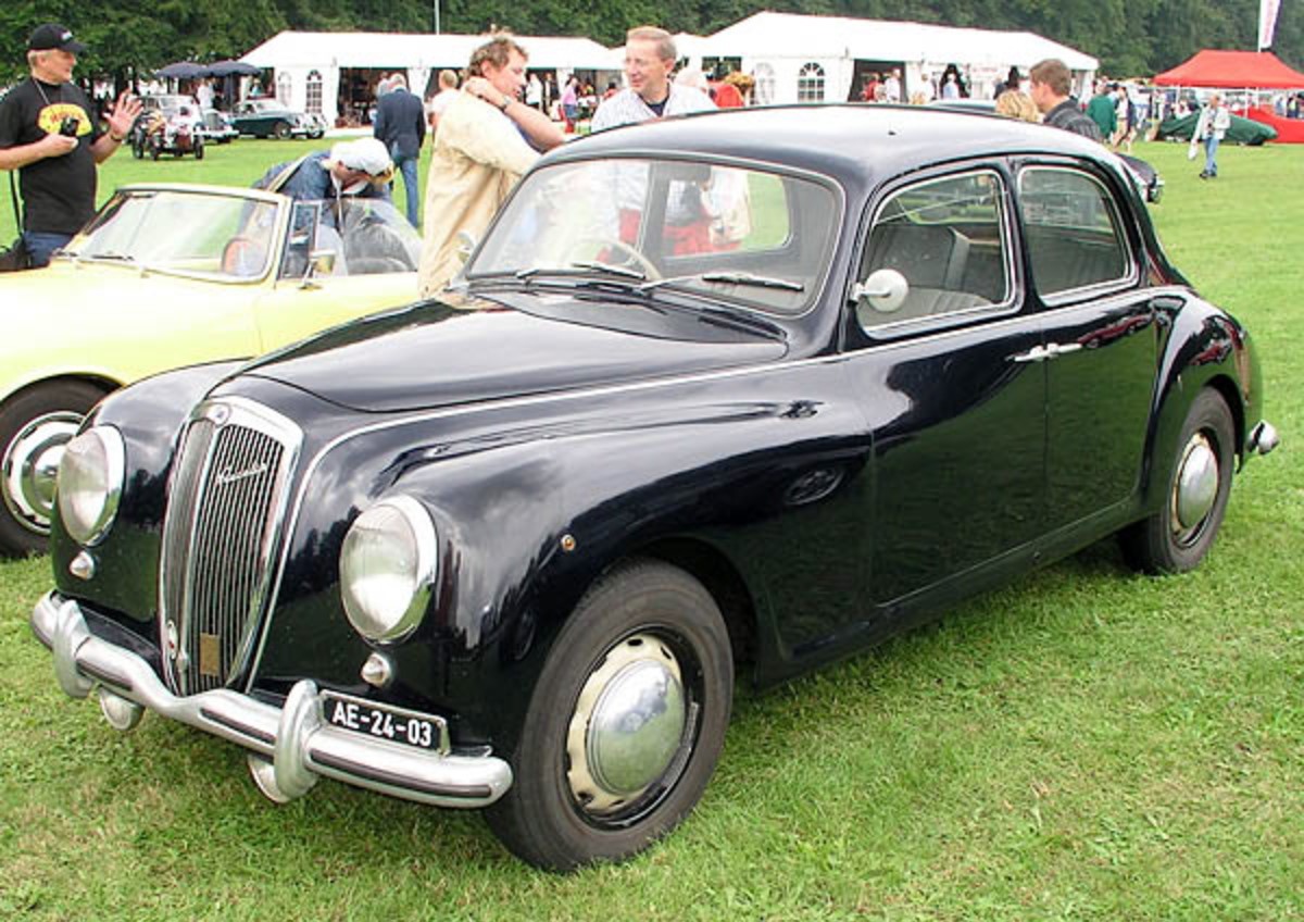 1950-lancia-aurelia-berlina-b10-b12-b21-b22_80b0b.jpg