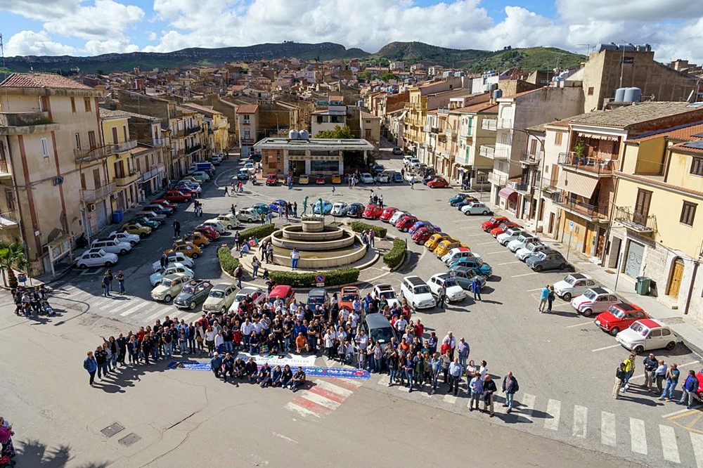 Raduno 500 storiche a Santa Caterina Villarmosa