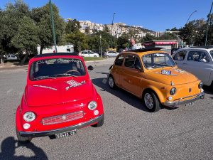 Napoli, le 500 sul Lungomare Caracciolo