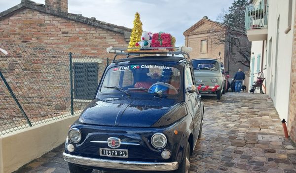 Babbo Natale in 500 a Serrungarina